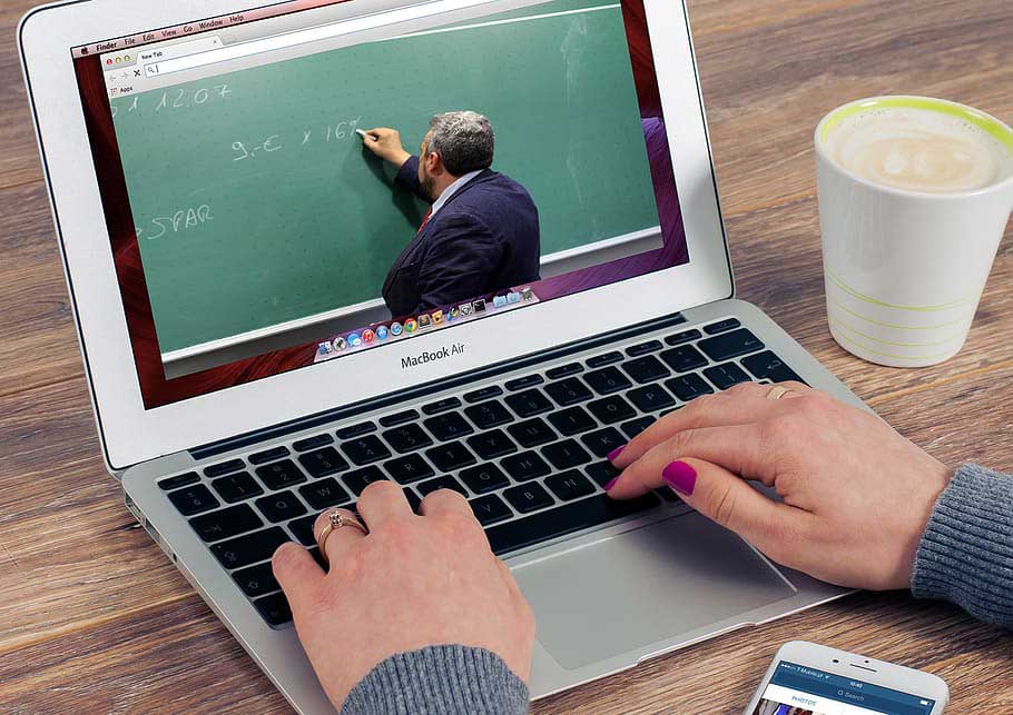 Online course training teacher computer internet